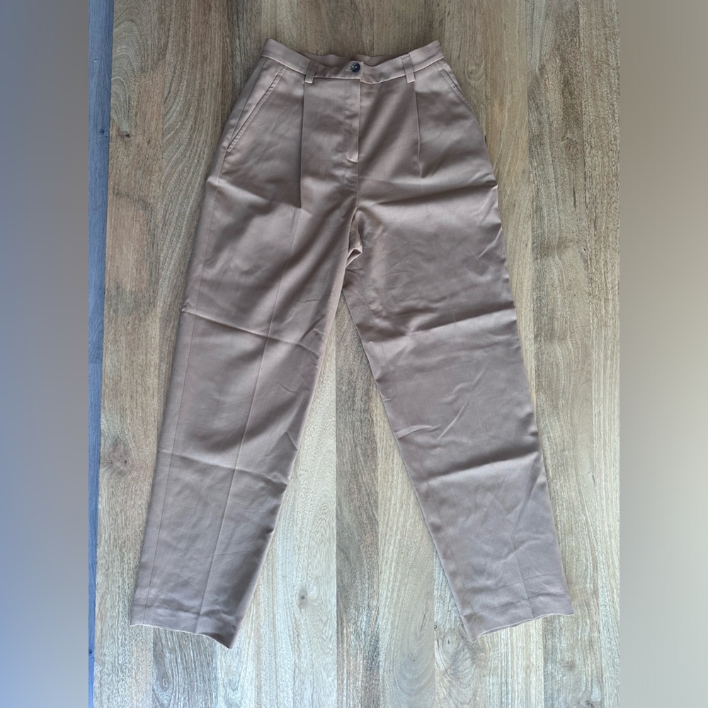 Vintage Ralph Lauren High Waisted Dress pants, 
Color: Camel